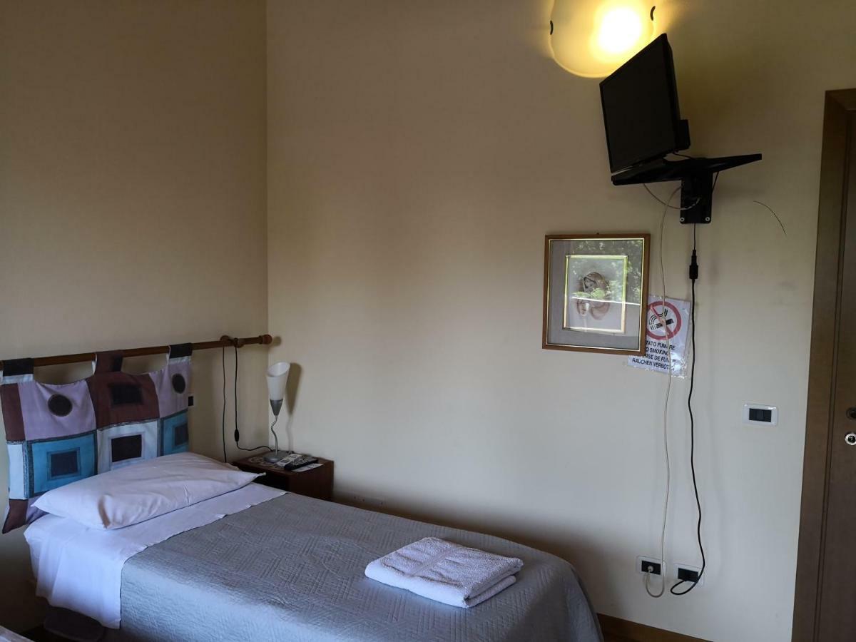 Trattoria Bar Oasi Guest house